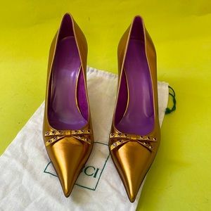 New metallic gold/purple Gucci all leather shoes with dust bag
